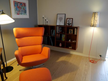 stue indretning med farver